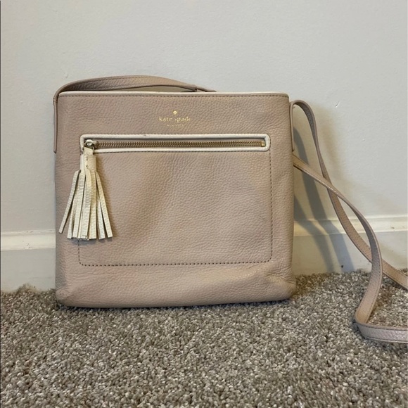 Authentic Kate spade crossbody - Picture 2 of 3